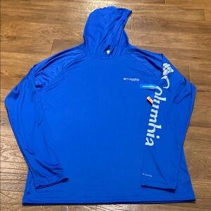 Columbia Men's Blue Hooded Shirt